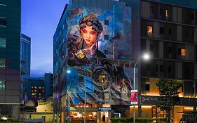 St Signature Bugis Middle